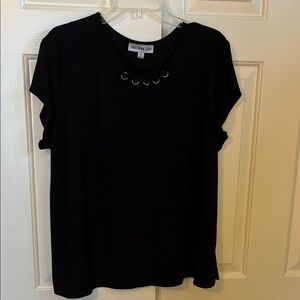 Southern Lady Black Short Sleeve Top with Ring Detail